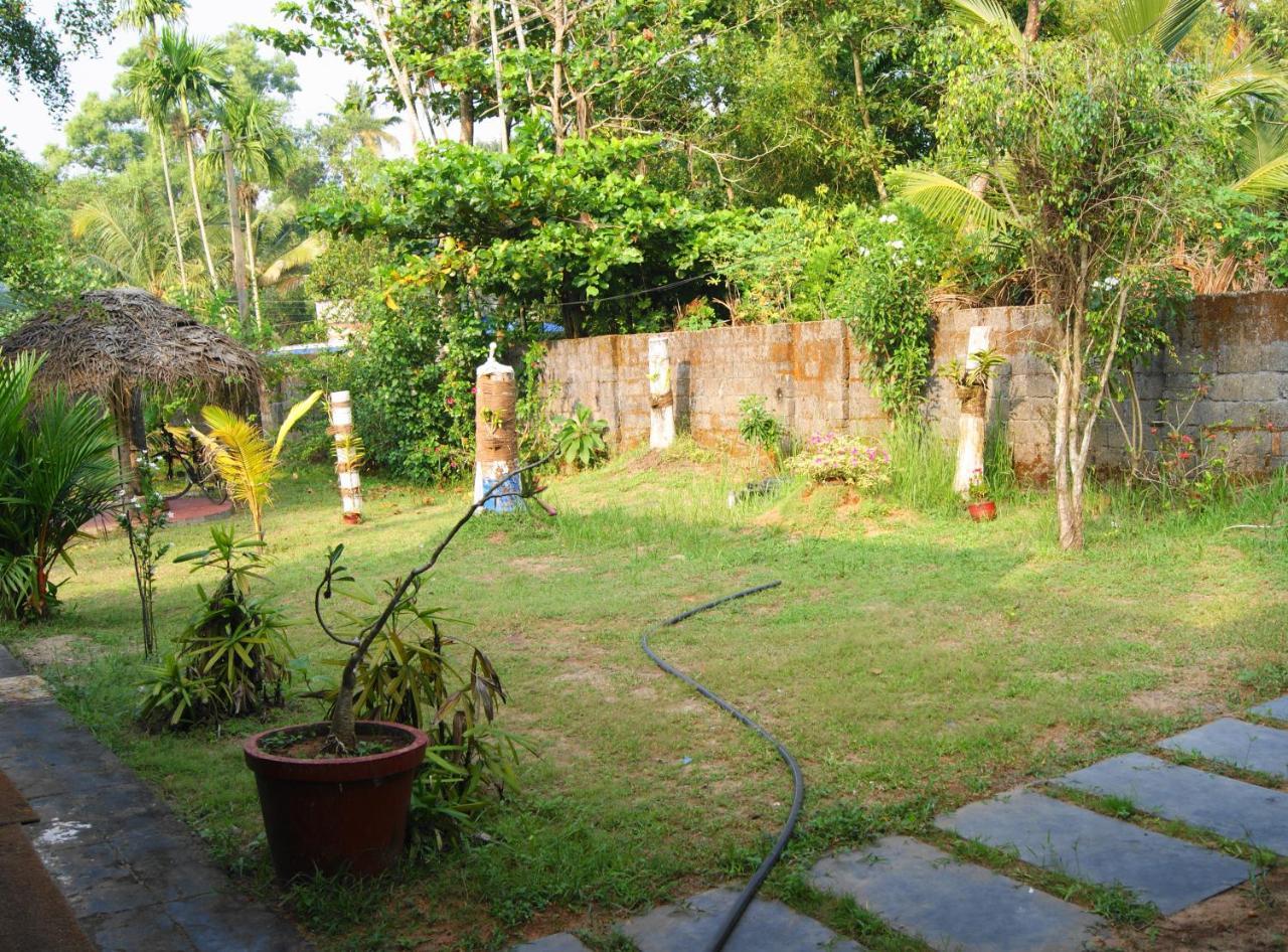 Angels' Homestay Marari Mararikulam Buitenkant foto